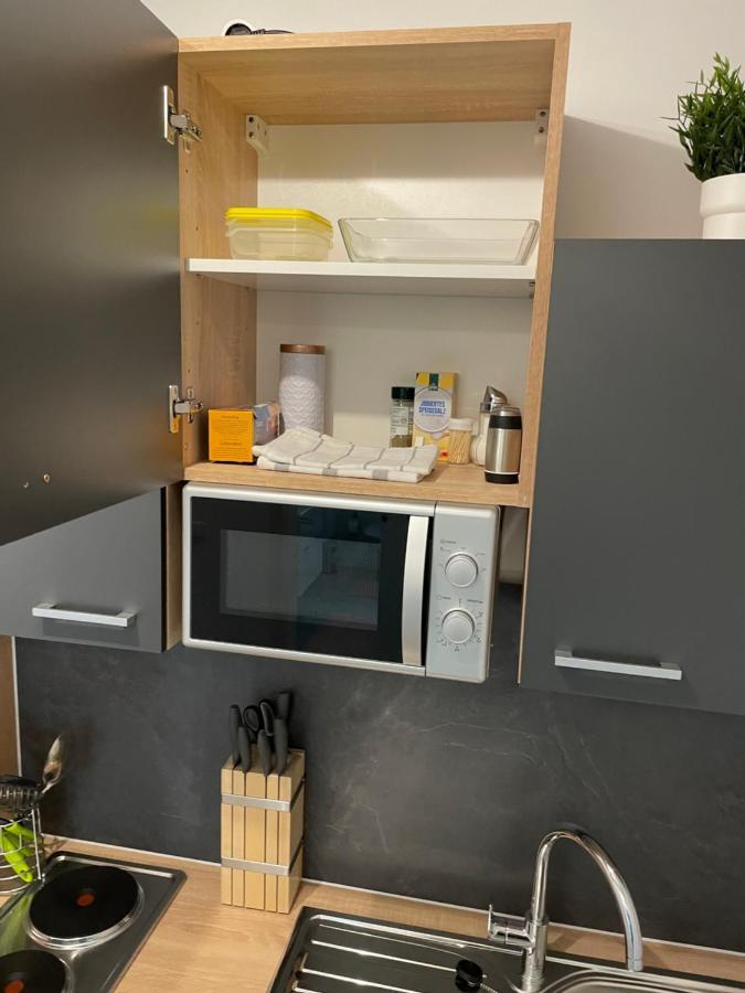 Prime Host Lovely Apartment Карлсруэ Экстерьер фото